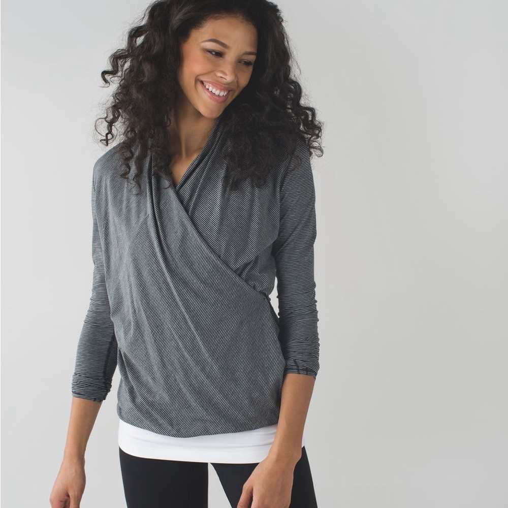 Lululemon Radiant Tonka striped long sleeve -Likely a size 6 - Picture 2 of 10